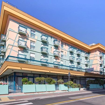 Big Family Hotel ベラーリア・イジェア・マリーナ エクステリア 写真