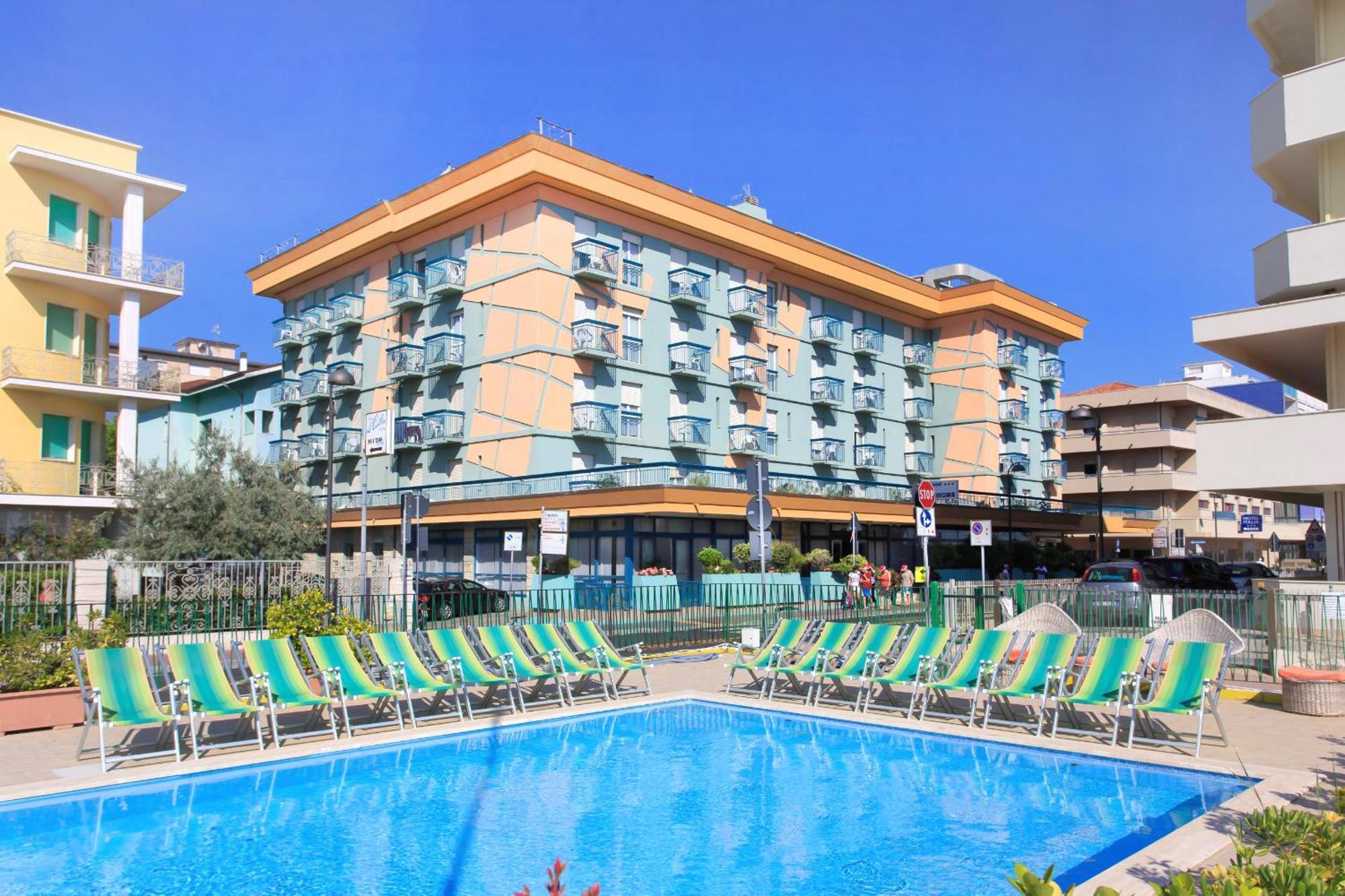 Big Family Hotel ベラーリア・イジェア・マリーナ エクステリア 写真